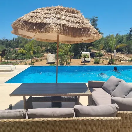 Eco - Alfarrobas ألغوز